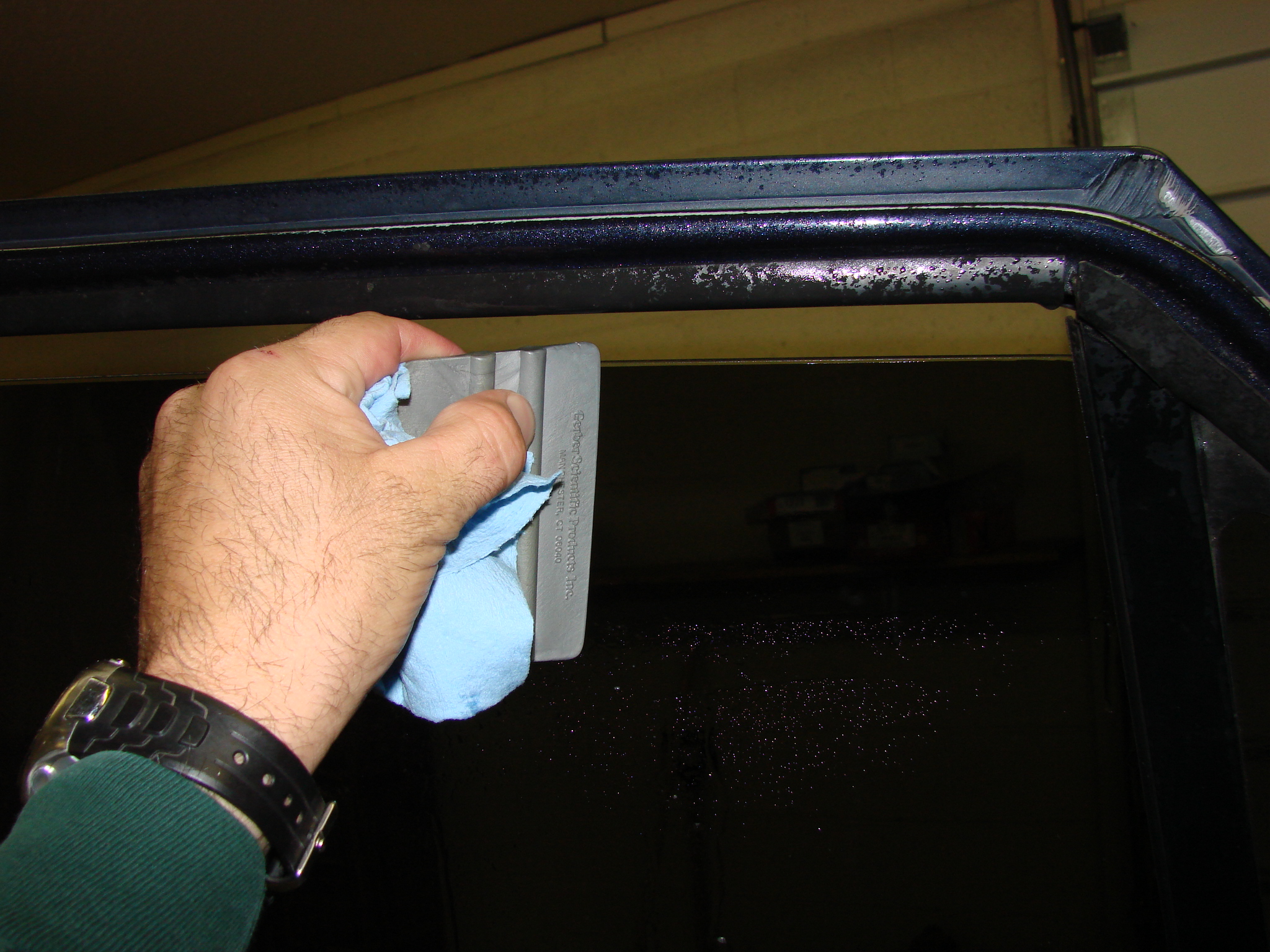 how to tint a window